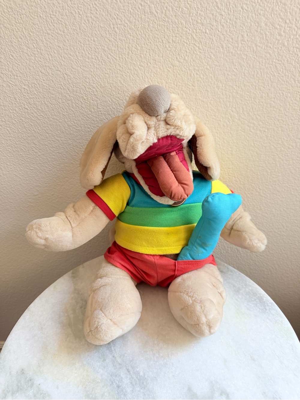 Vintage 1986 Talking Wrinkles Dog Hand Puppet Stuffed Plush with bone